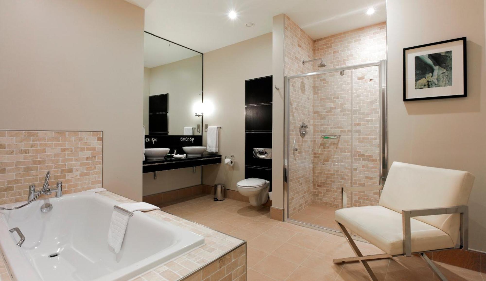 Bowood Hotel, Spa, And Golf Resort チッペナム エクステリア 写真